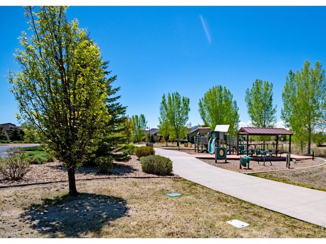 2059 Grays Peak Dr 201, Loveland, CO 80538