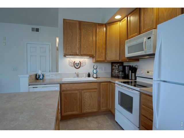 2059 Grays Peak Dr 201, Loveland, CO 80538