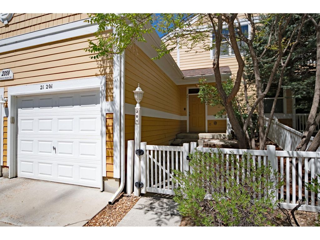 2059 Grays Peak Dr 201, Loveland, CO 80538