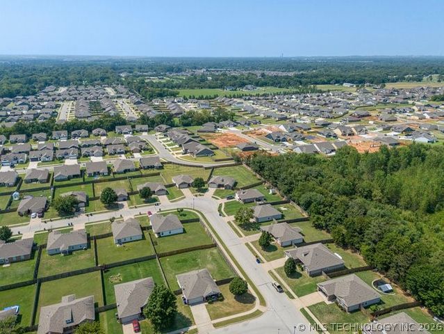 7210 S Fir Place, Broken Arrow, OK 74011