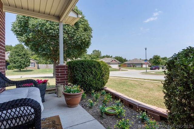 7210 S Fir Place, Broken Arrow, OK 74011