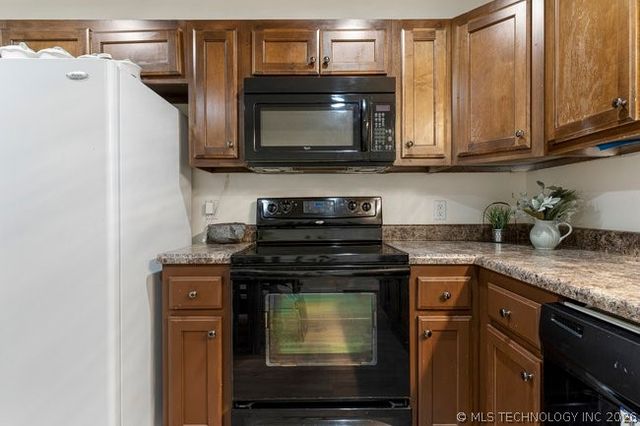 7210 S Fir Place, Broken Arrow, OK 74011