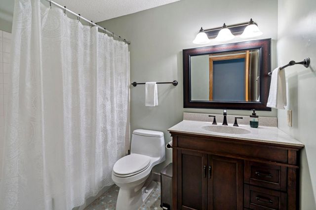 630 Sullivan Lane NE, Columbia Heights, MN 55421