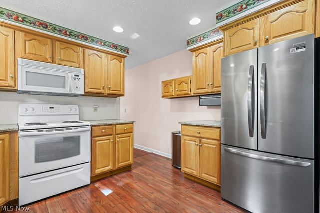 8508 Kellydale Street NW, Massillon, OH 44646
