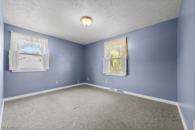 8508 Kellydale Street NW, Massillon, OH 44646