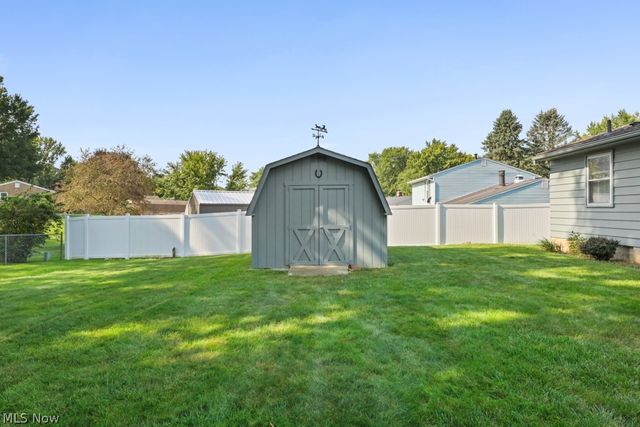 8508 Kellydale Street NW, Massillon, OH 44646