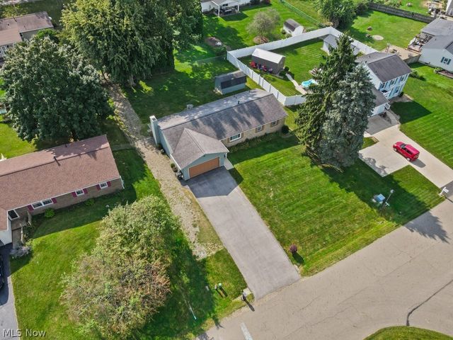 8508 Kellydale Street NW, Massillon, OH 44646