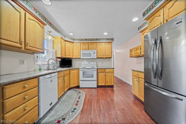 8508 Kellydale Street NW, Massillon, OH 44646