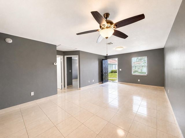43 W LAS PALMAS WAY, Kissimmee, FL 34743