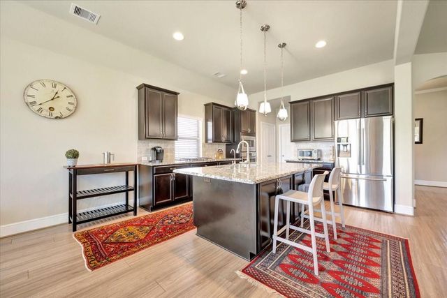 640 Pertonila Lane, Webster, TX 77598