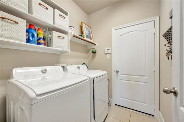 640 Pertonila Lane, Webster, TX 77598