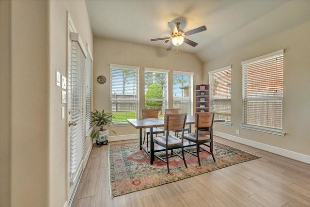 640 Pertonila Lane, Webster, TX 77598