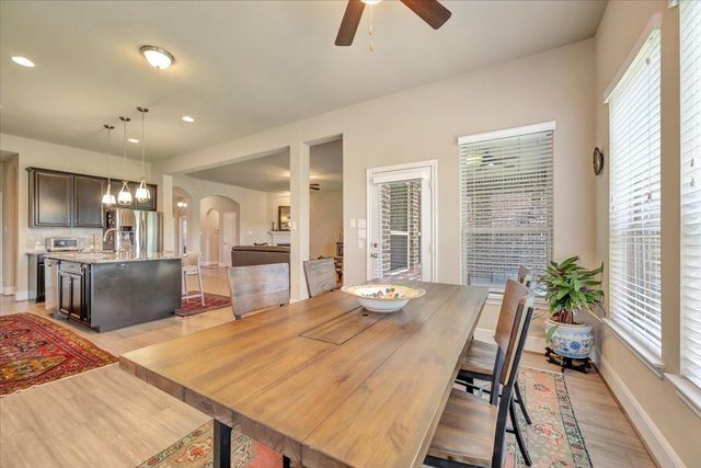 640 Pertonila Lane, Webster, TX 77598