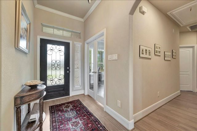 640 Pertonila Lane, Webster, TX 77598