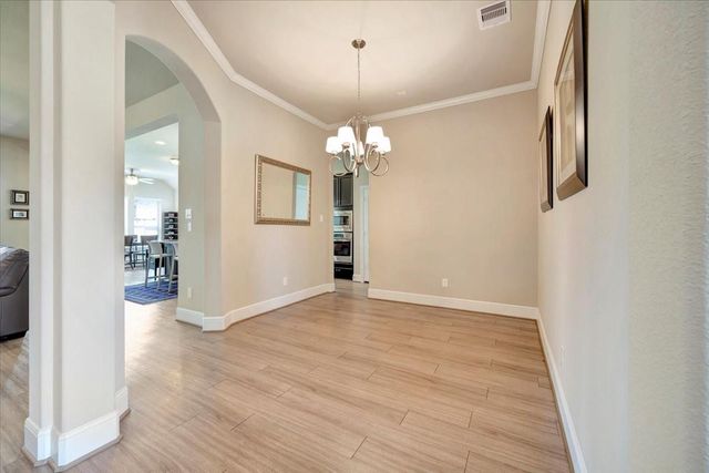 640 Pertonila Lane, Webster, TX 77598