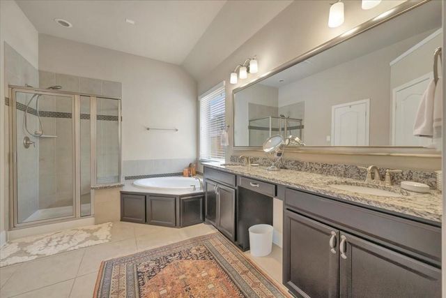 640 Pertonila Lane, Webster, TX 77598