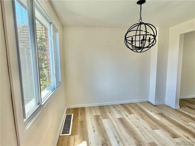 7 Bennett Village, Buffalo, NY 14214