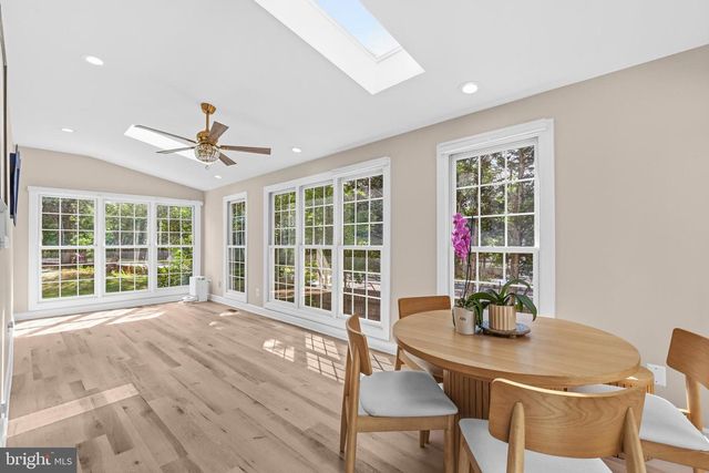 9005 ADVANTAGE CT, Burke, VA 22015