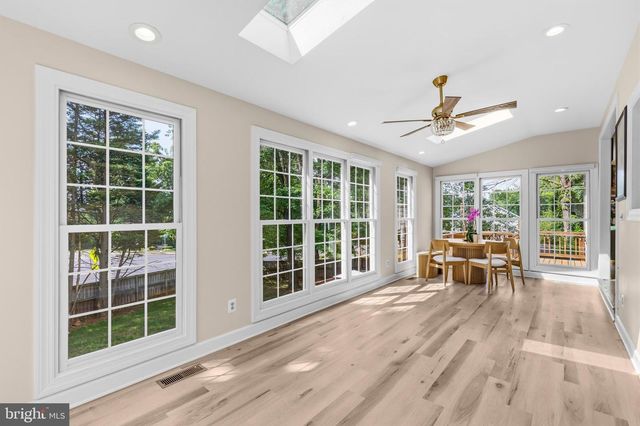 9005 ADVANTAGE CT, Burke, VA 22015