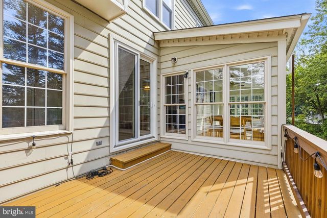 9005 ADVANTAGE CT, Burke, VA 22015