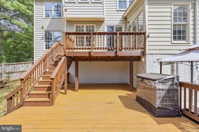 9005 ADVANTAGE CT, Burke, VA 22015