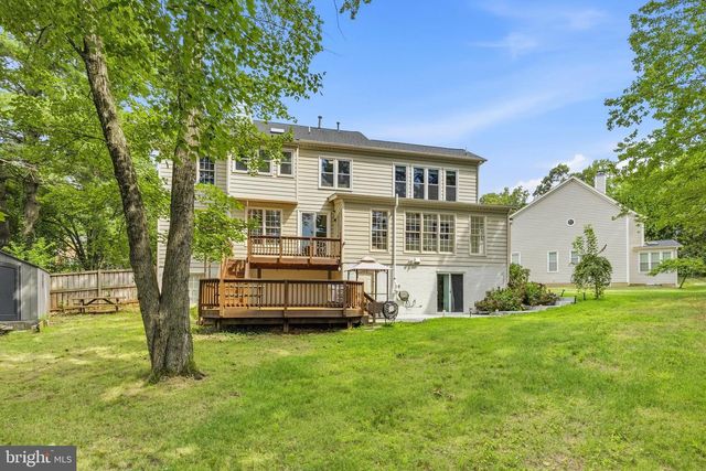9005 ADVANTAGE CT, Burke, VA 22015