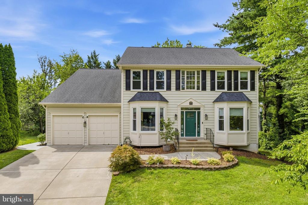 9005 ADVANTAGE CT, Burke, VA 22015