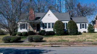112 W Centennial Street, Clinton, SC 29325
