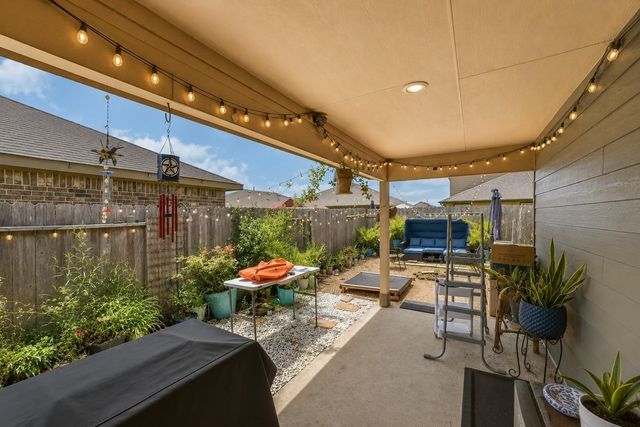 614 Harvest Bluff Drive, Rosharon, TX 77583