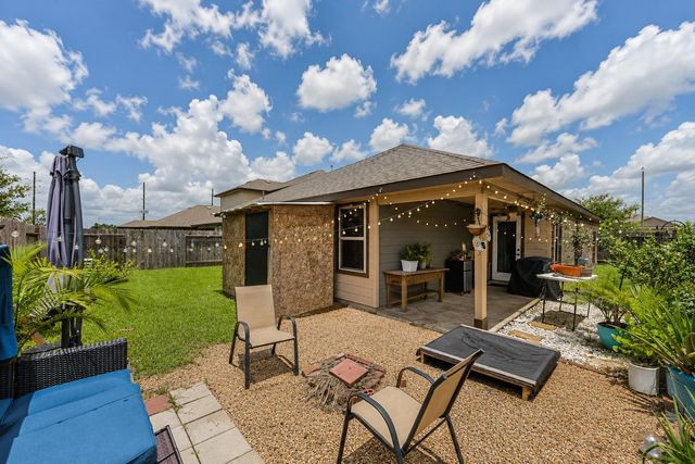614 Harvest Bluff Drive, Rosharon, TX 77583