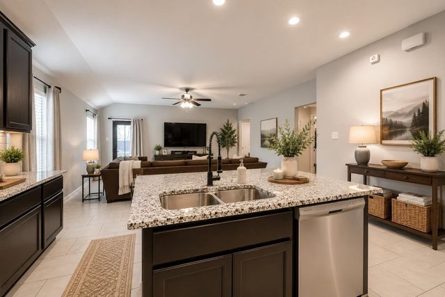 614 Harvest Bluff Drive, Rosharon, TX 77583