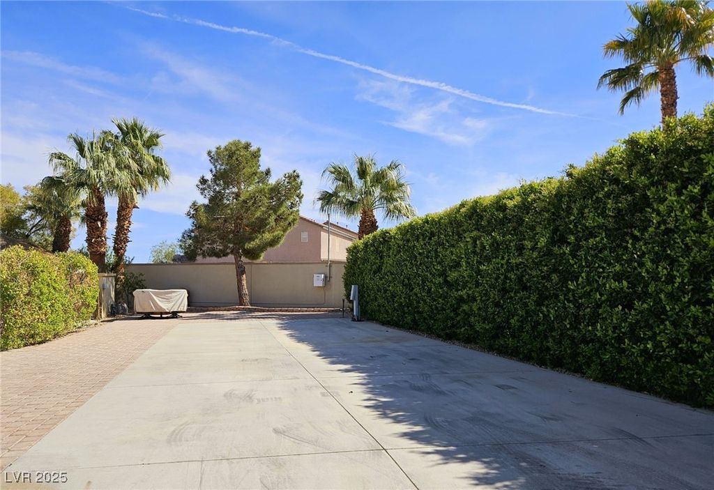 Image 1 of property listing at 8175 Arville Street 209, Las Vegas, NV 89139