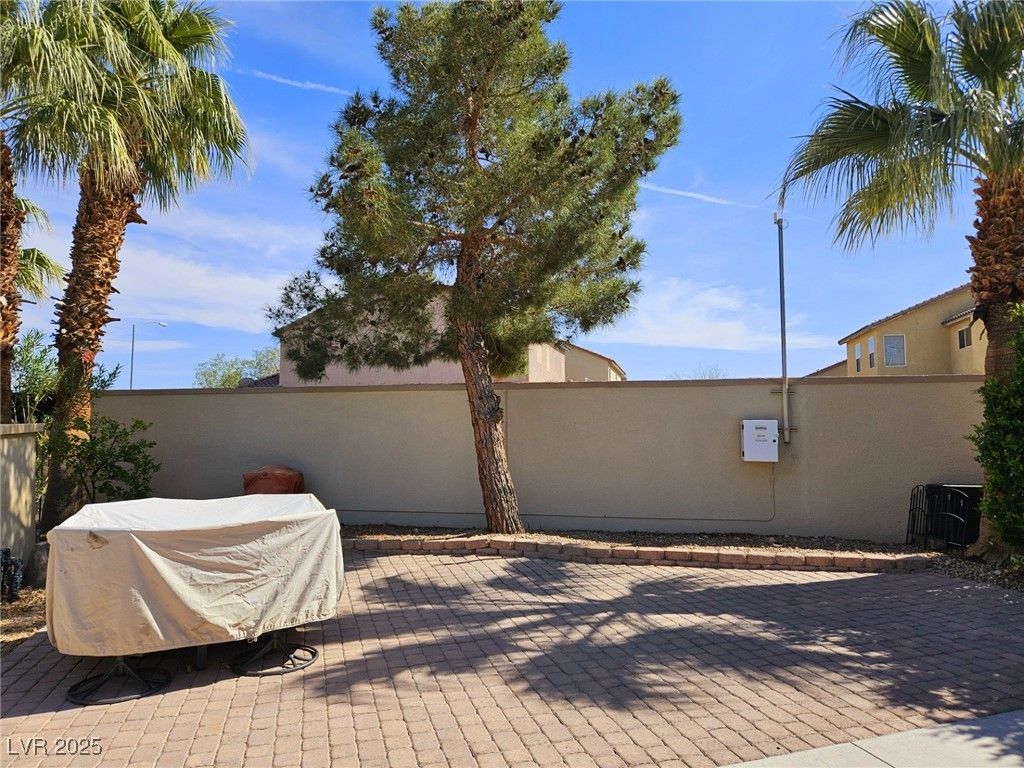 Image 2 of property listing at 8175 Arville Street 209, Las Vegas, NV 89139