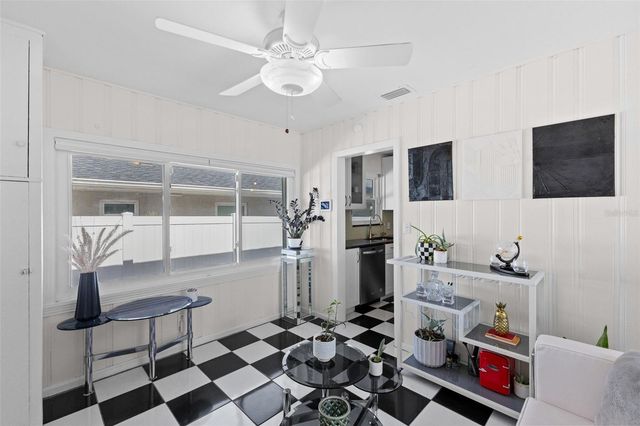 170 22ND AVENUE N, St Petersburg, FL 33704