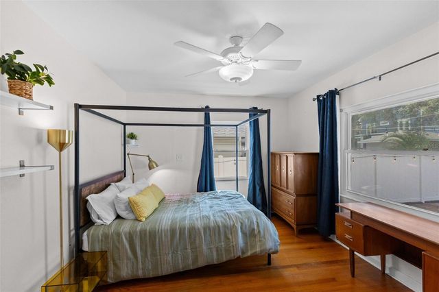 170 22ND AVENUE N, St Petersburg, FL 33704