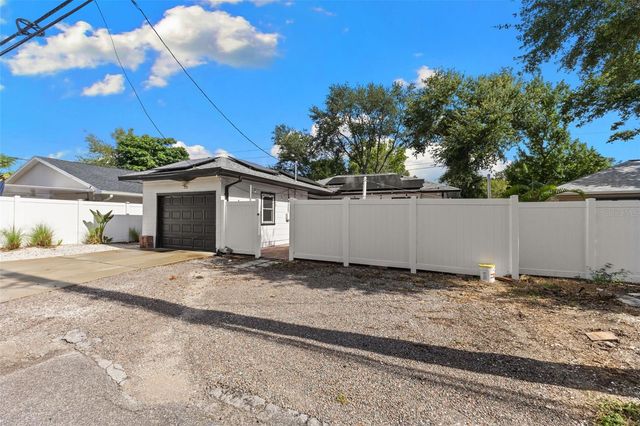170 22ND AVENUE N, St Petersburg, FL 33704