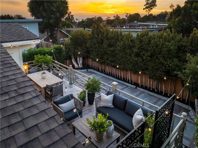 522 Thalia Street, Laguna Beach, CA 92651