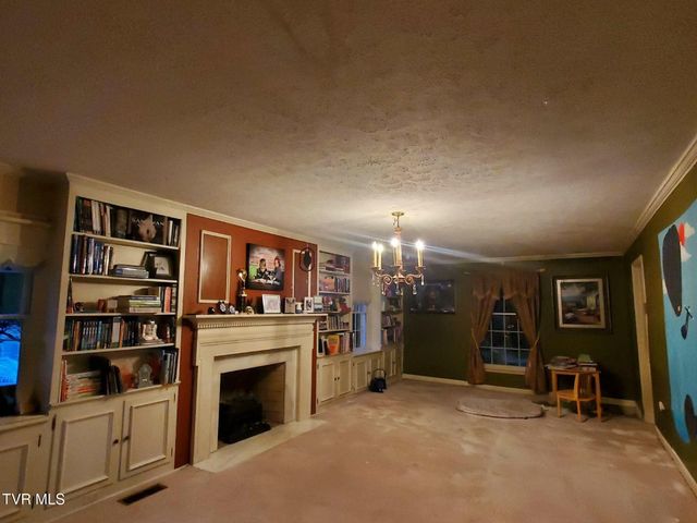 272 West Jackson Street, Gate City, VA 24251