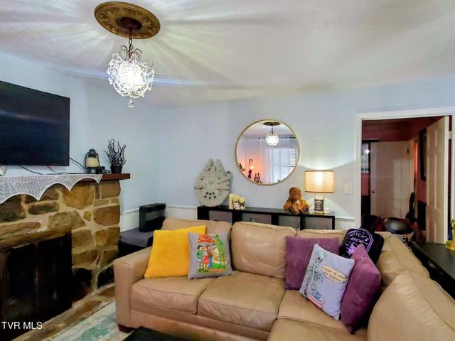 272 West Jackson Street, Gate City, VA 24251
