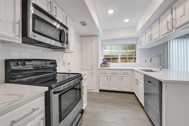 3547 Duncaster Drive, Missouri City, TX 77459