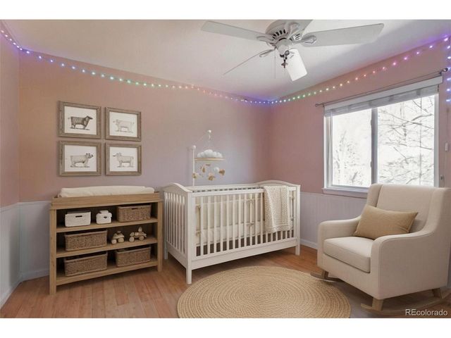 2250 Eagleview Cir, Longmont, CO 80504