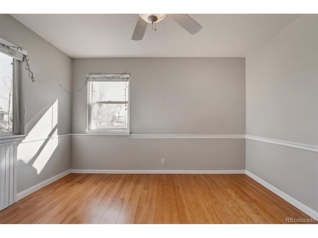 2250 Eagleview Cir, Longmont, CO 80504