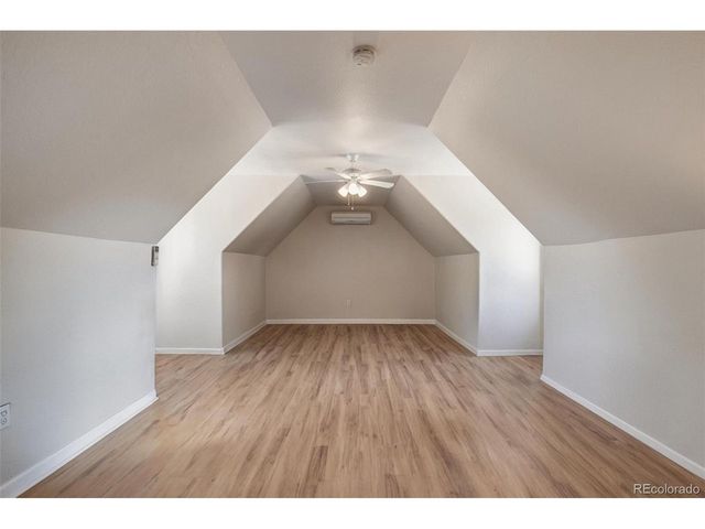 2250 Eagleview Cir, Longmont, CO 80504