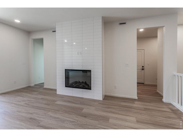 6087 Red Barn Rd, Timnath, CO 80547