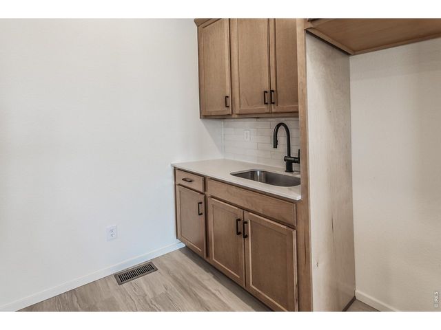 6087 Red Barn Rd, Timnath, CO 80547