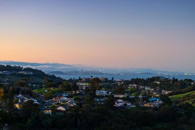 3860 W Naughton Avenue, Belmont, CA 94002