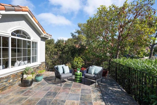 3860 W Naughton Avenue, Belmont, CA 94002