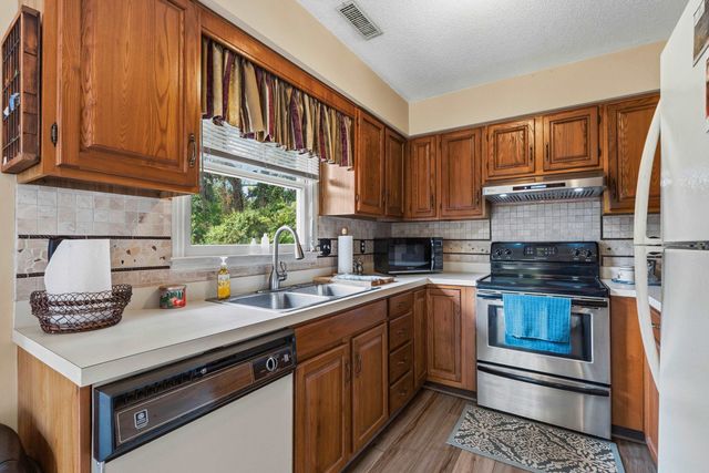 76 Channing Dr., Little River, SC 29566