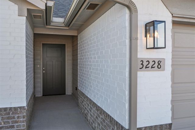 3228 Piney River Drive, Yukon, OK 73099
