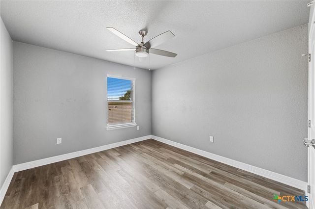 6005 Hamlet Drive, Belton, TX 76513